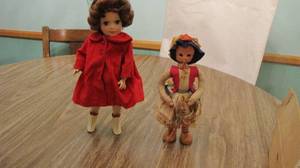 lot 137 image: dolls Mihandela made in Portugal, ...