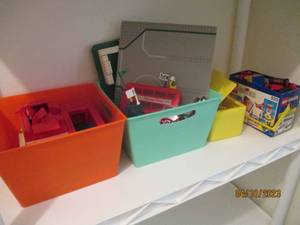 lot 258 image: Assortment of Lego and Duplo suppli...