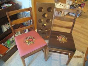 lot 300 image: Pair of (2) wood framed chairs with...