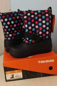 lot 225 image: NEW - Northside Frosty Winter Boots - Girls SIZE 1 679759296639