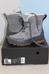 lot 230 image: NEW - Sorel Womens Tivoli IV Boot in Quarry SIZE 6 192660554389 MSRP $144.95