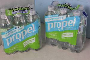 lot 318 image: 12 Bottles of Propel Kiwi Strawberry