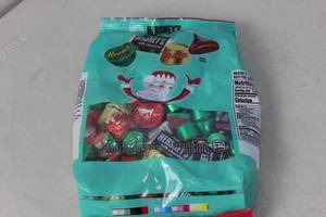 lot 376 image: Hersheys Candy Assortment - HUGE 33.03 OZ Best By 42023