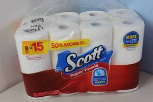 lot 408 image: 8 Rolls of Scott Paper Towels