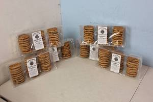 lot 286 image: 6 Packs of Cookie Queen Cookies