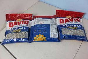 lot 600 image: David Sunflower Seed In Shell - Jumbo, 16 Ounce (3 Pack)