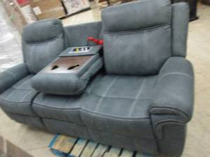 dual reclining couch with beverage ...