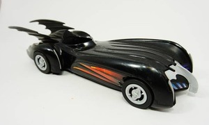 lot 22 image: Vintage 1997 Batmobile