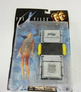 lot 55 image: 1998 McFarlane The X-Files Fireman and Cryolitter Action Figure...