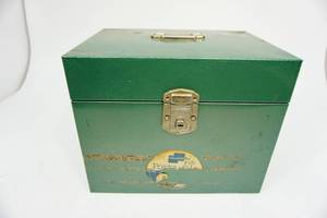 lot 72 image: Vintage Hamilton Porta-File Metal Storage Box