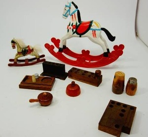 lot 130 image: Collectable Wooden Items, S&P etc