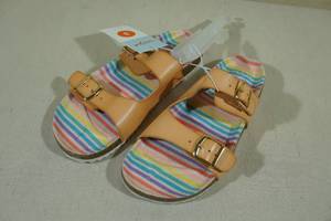 lot 95 image: Cat & Jack Kids Sandals -Size 3