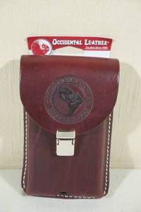 lot 105 image: Occidental Leather Clip-On Large Leather Phone Holster
