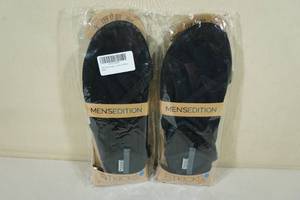 lot 116 image: 2 Pairs Mens FitKicks -XLarge