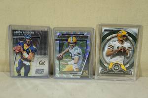 lot 163 image: Aaron Rodgers Football Cards