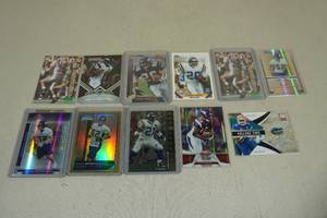 lot 181 image: Minnesota Vikings Football Cards - Greenway Rookies, Smith, Moss, Percy