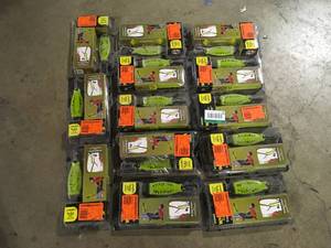 Lot of Assorted Weight Absorbing Trimmer Strap (Bungee) by Good Vibrations Customer Returns See Pictures
