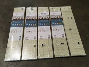 5 Lots of 100 sq. ft. 3.9 ft. x 25.7 ft. x 0.059 in. Premium Universal Underlayment by Lifeproof  Customer Returns See Pictures