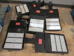 lot 300 image: Lot of Everwatt LED Panels - Used & Untested