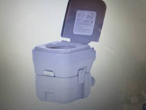 Portable Flush Toilet open box Reta...
