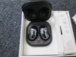 LB-Samsung Galaxy Buds Live True Wi...