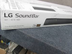LG 25.5 2-Channel Bluetooth Soundb...