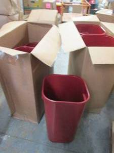 10 Medegen 8716 Stackable Sharps Co...