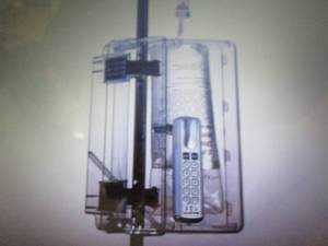 Lock-To-Pole IV Lock Box with Keyle...