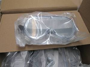 Case of 100 Safety Goggles by R-Rui...