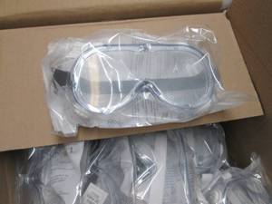 Case of 100 Safety Goggles by R-Rui...