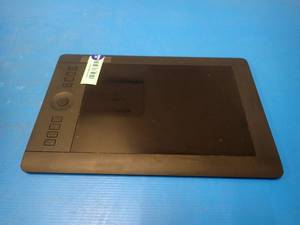 Wacom&nbspPTH-651 Drawing Tablet with no stylus or cables