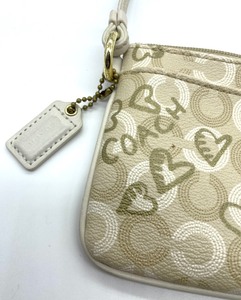 lot 29 image: Coach Waverly Hearts Wristlet
