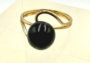 lot 52 image: 14k Black Onyx Ring