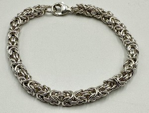 lot 98 image: Sterling Silver Bracelet