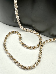 lot 96 image: 24 Sterling Silver Chain