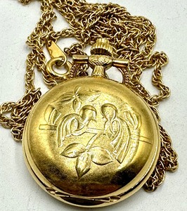 lot 125 image: Vintage Swiss Colibri Pocket Watch Necklace