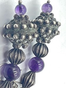 lot 117 image: Vintage Silver and Amethyst Beaded Dangle Earrings