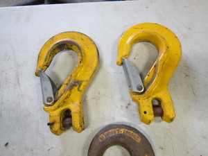 Large Chain Hooks & Straps
