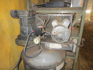 Sandborn Air Compressor