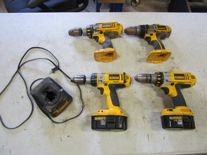 DeWalt 18v Drills & Charger