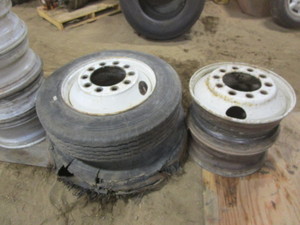 (4) 22.5 Semi Trailer Wheels
