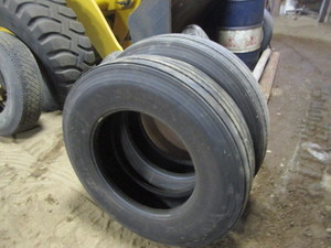 (2) Yokahama 11R-24.5 Tires