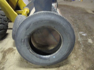11-R 22.5 Tire