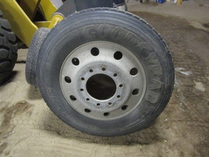 Alum Semi Wheel & Tire 285-75R 24.5