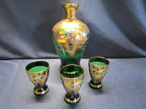 Fancy Carafe & 3 Glasses