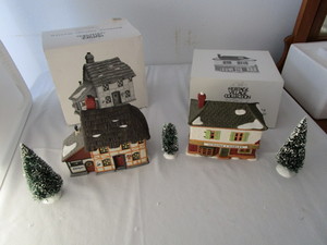 Dickens Pickle Cottage, Scrooge & Marley Cottage
