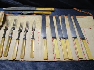 Cutlers to Her Majesty Pieces
