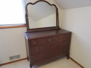 MCM Dresser