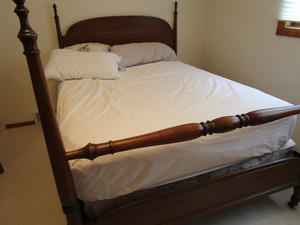 Walnut Poster Bed