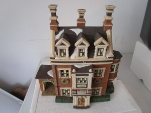 Dickens Dursley Manor